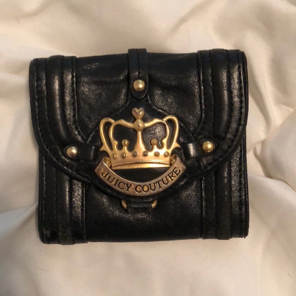 Juicy Couture Crown Wallet